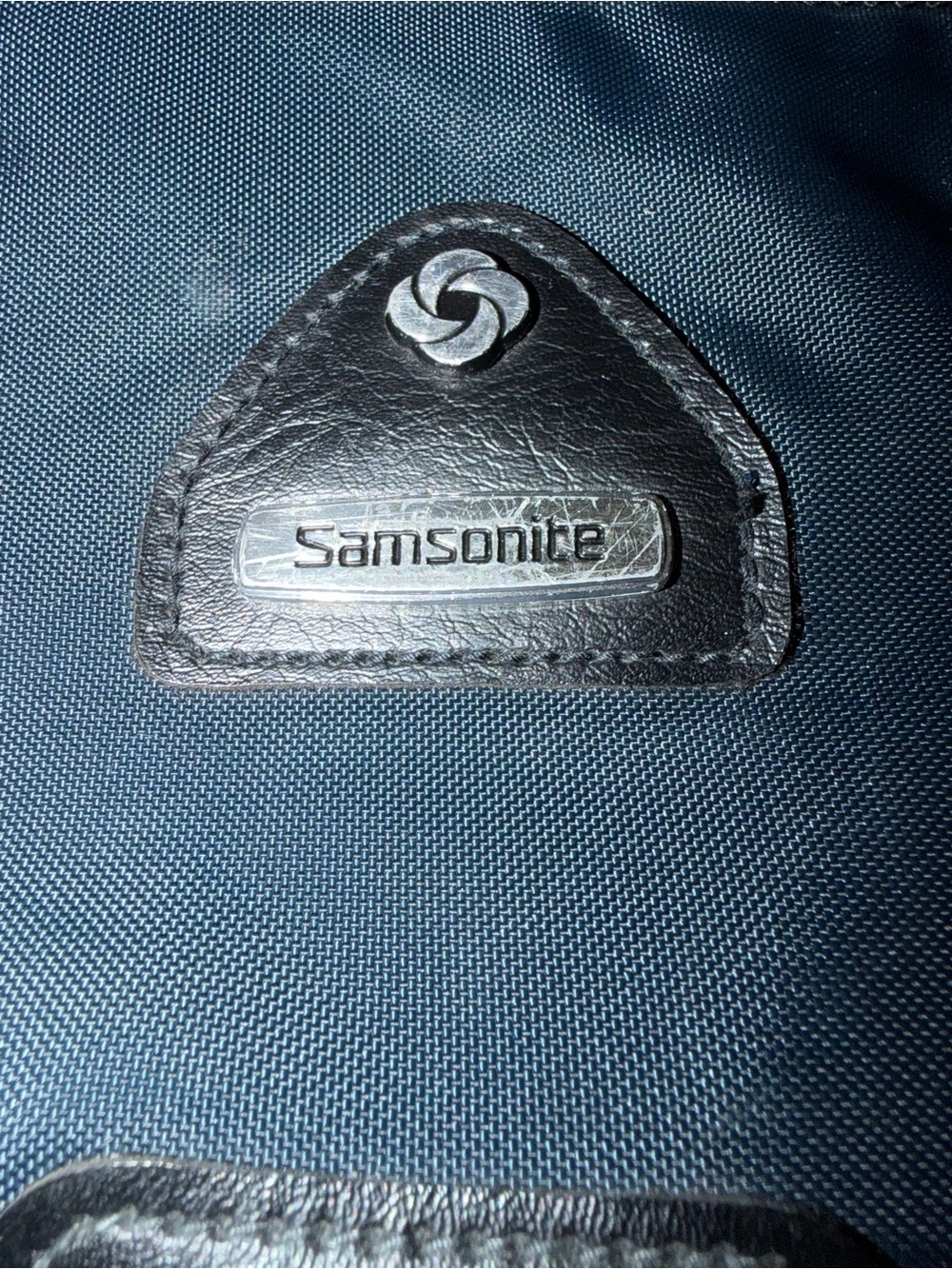 Samsonite Navy Travel Garment Bag with Shoulder Strap - Picture 2 of 15